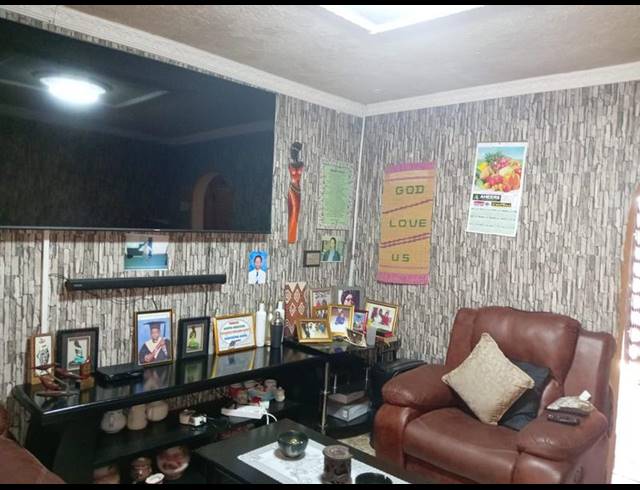 3 BEDROOM HOUSE FOR SALE IN GREYTOWN